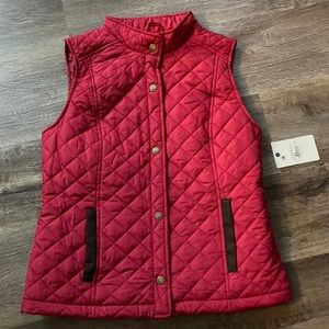 NEW woman’s G.H. Bass Co. Quilted Puffer Vest